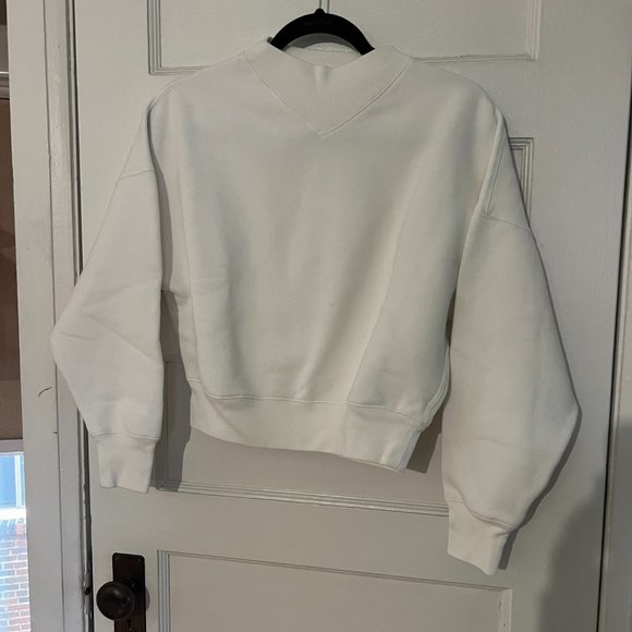 Wilfred White Sweater - Picture 1 of 5